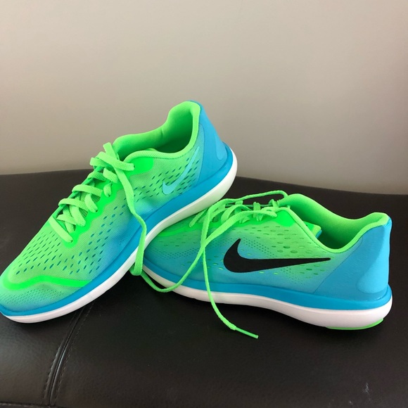 Nike Shoes - Brand new Nike tennis shoes